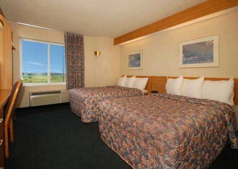 Rodeway Inn Abbotsford Екстер'єр фото